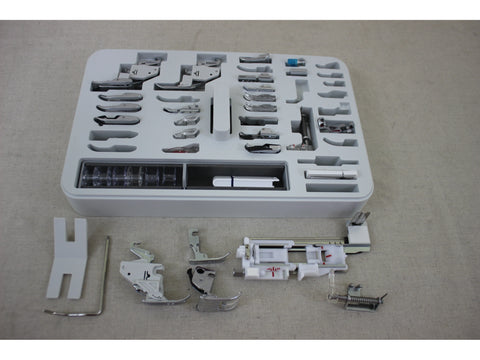 Janome Horizon Quilt Maker Memory Craft 15000 Sewing & Embroidery Machine -Pre-Owned
