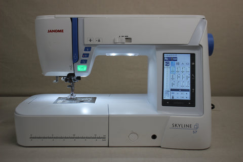 Preowned Janome Skyline S7 Sewing & Quilting - 132