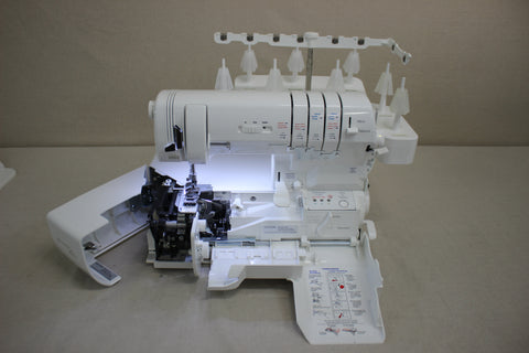 Preowned Baby Lock Ovation Combination Serger - 263