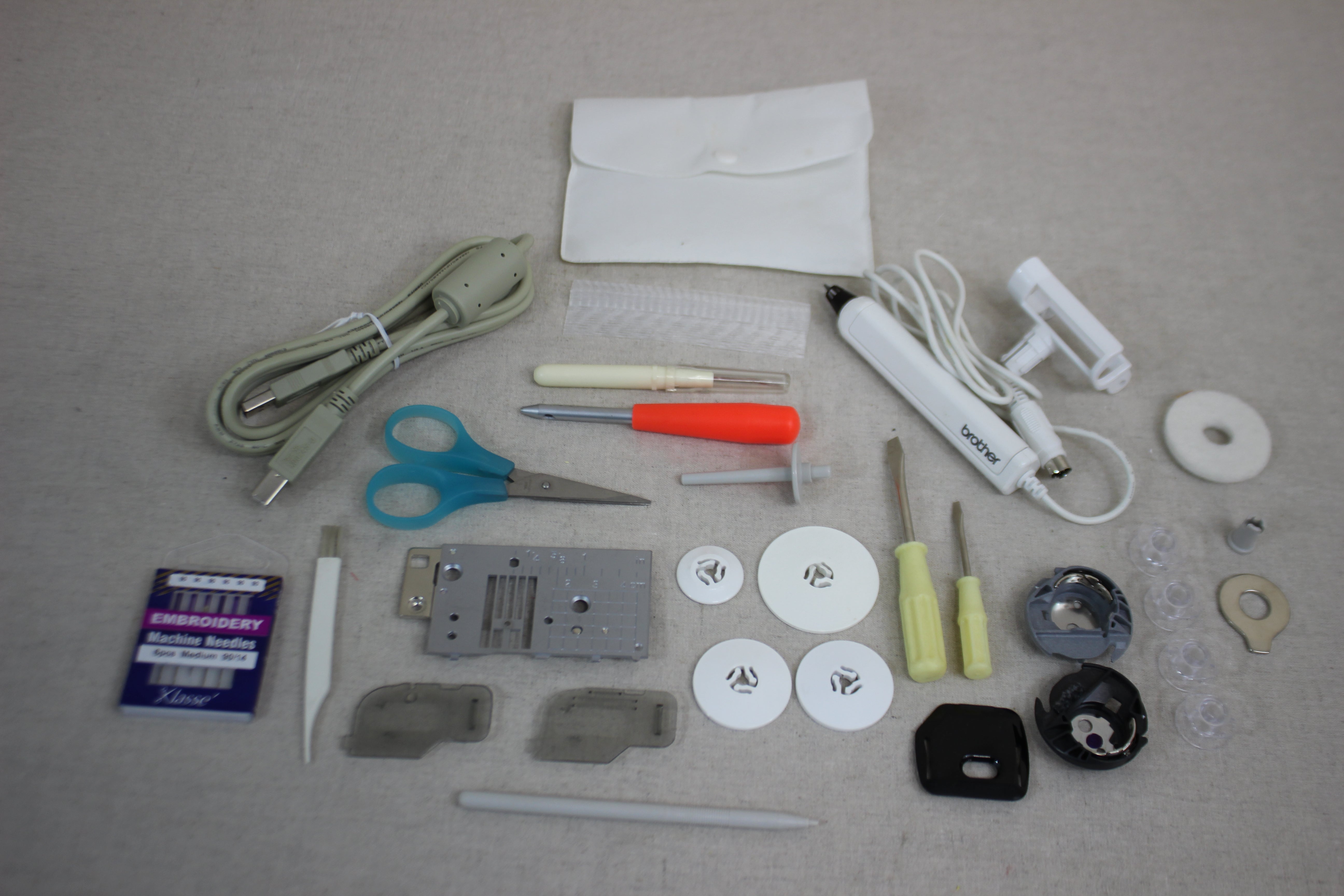 Preowned Brother DreamWeaver XE Sewing & Embroidery Machine - 203