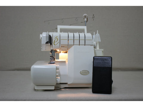 Baby Lock Evolve Wave Serger - Pre-Owned