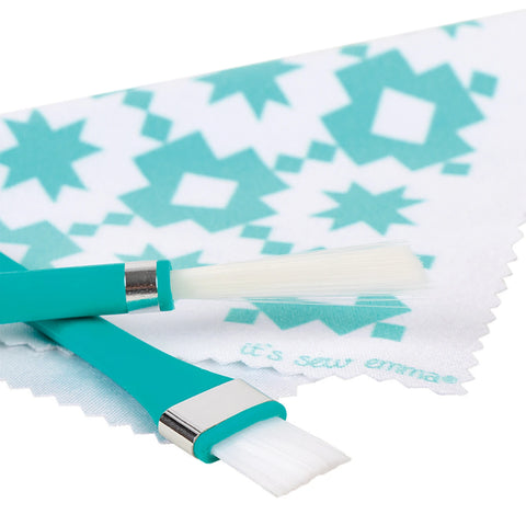 Oh Sew Clean Brush & Cloth Set