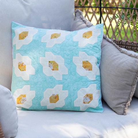 AccuQuilt GO! English Paper Piecing Honeycomb - 1" Finished Sides
