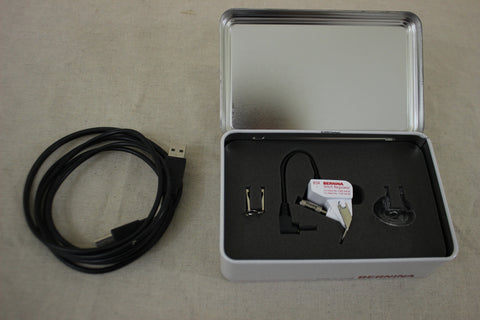 Bernina B880 Plus Sewing, Quilting & Embroidery Machine - Preowned